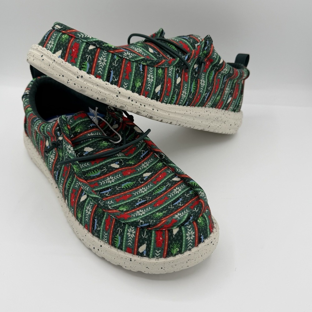 Hey Dude Wally Merry Fishmas Pine Green Sweater Christmas Shoes Men's Size 9